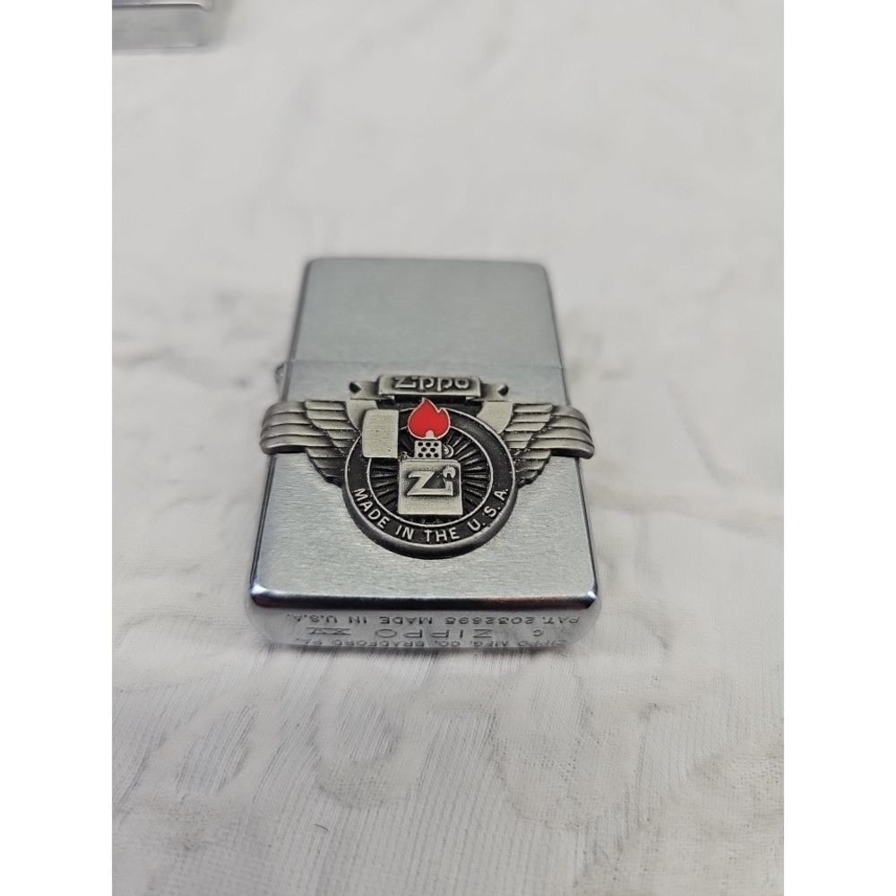 VTG. 1998 SERIES 2032695 SQUARE ZIPPO LIGHTER PEWTER EMBLEM UN USED RARE